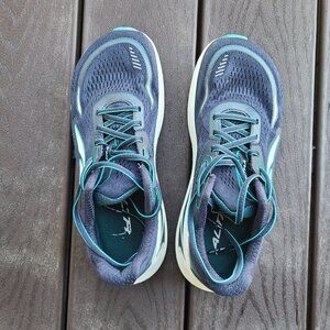 Altra Paradigm Road Running Shoes in Dark Blue